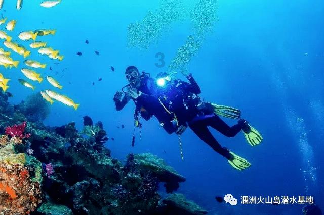 鹤壁科创新城安置A区项目首批30余户业主喜领新房钥匙“马上可以住新房啦”